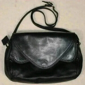 GIANI BERNINI Black Leather Crossbody Medium Purse Triple Compartment Envelope